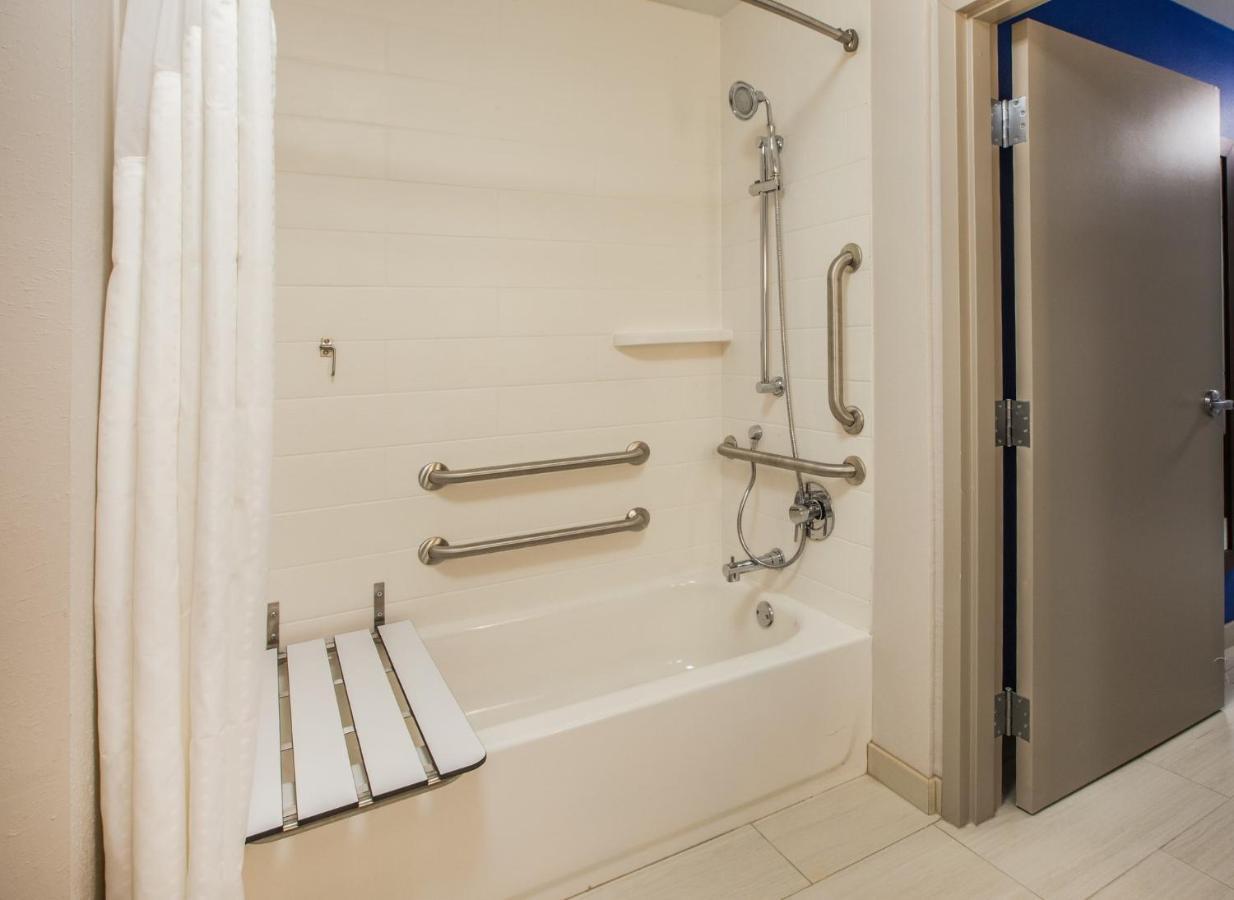 Holiday Inn Express & Suites - Austin - Manor By Ihg ภายนอก รูปภาพ